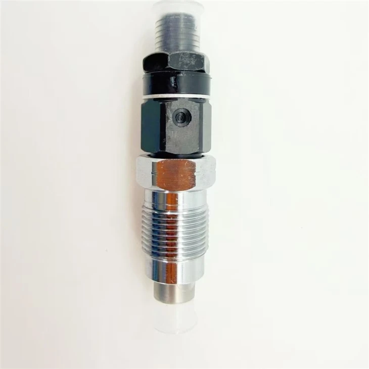 Real Factory Fuel Injector E6300-53003 E630053003 E6300-53004 E630053004 for Kioti Tractors CK22 DK45 OEM Quality high quality